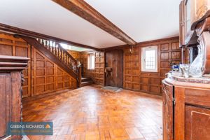 Farm - Entrance Hall- click for photo gallery